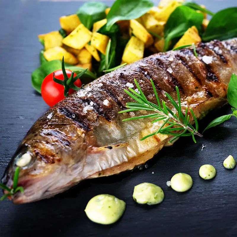 Bar braisé marinade a la marinade d’Afrique